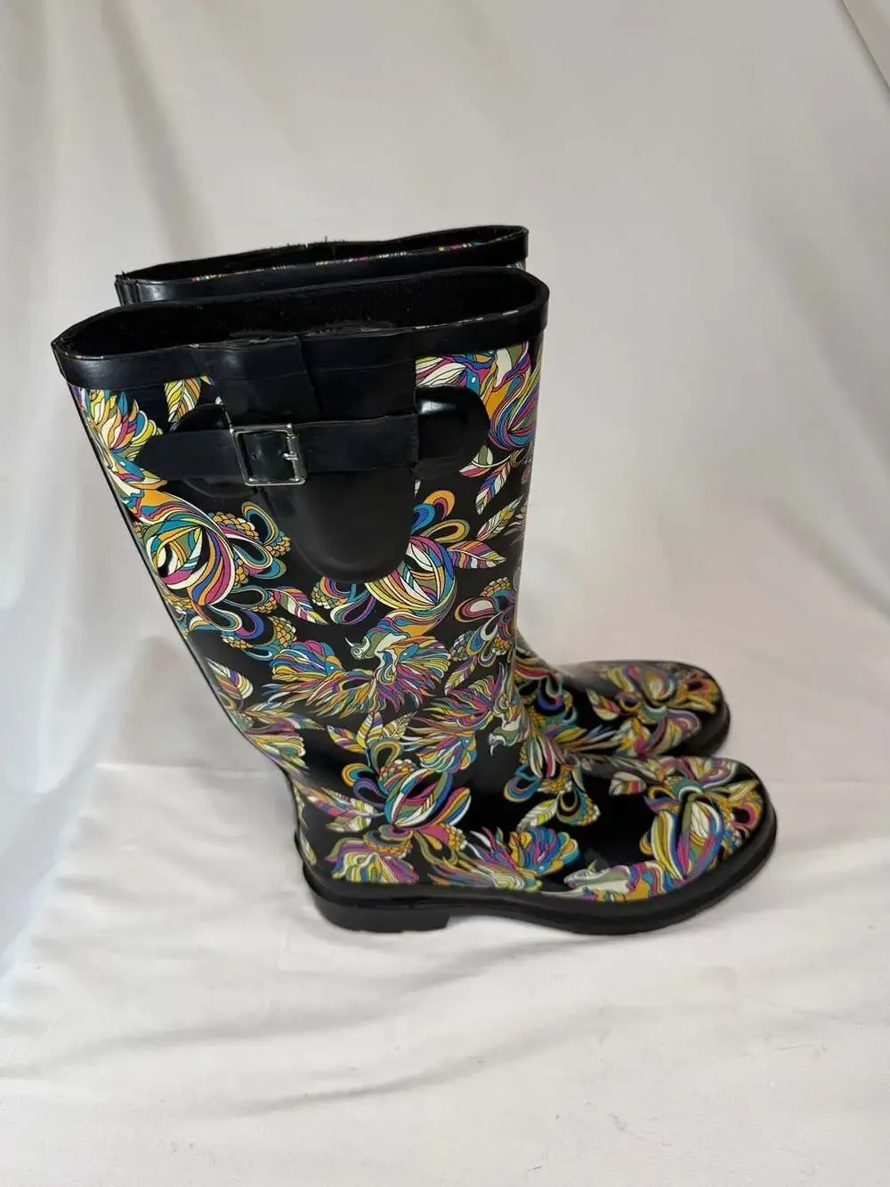 Boho Festival Sakroots Rhythm Black Spirit Desert Rain Boots Size 9